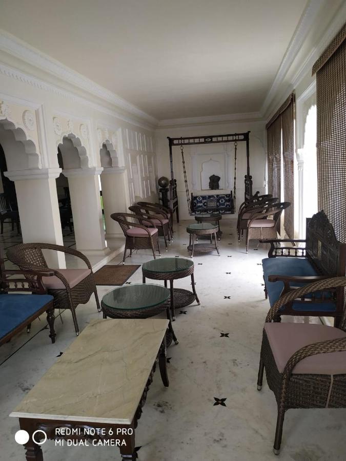 Mpt Sheesh Mahal, Orchha Hotel Exterior foto